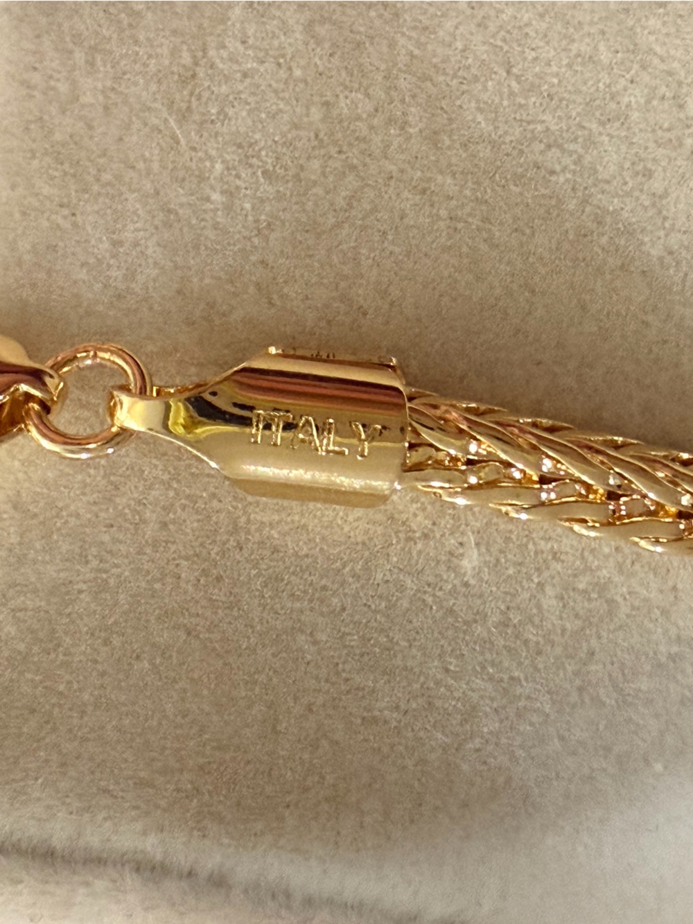 New | 14K Gold Filled Franco Chain| 4.40mm, 22 in. + Gold High-Heel Pendant 👠 - Picture 9 of 11